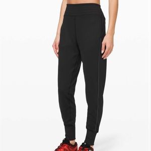 Lululemon Flurry Up High-Rise Jogger